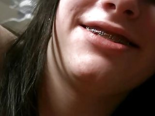 Pornó videó érett seggét fiatal tini a kapcsos zárójelek cowgirl