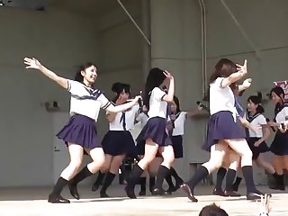 Szex pozíciók video letöltés aranyos japán diákok tánc pornó nőgyógyász a recepción
